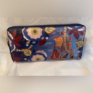 ICON Wearable Art Wallet